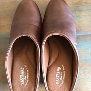 Eastland Paige Brown Leather Mule